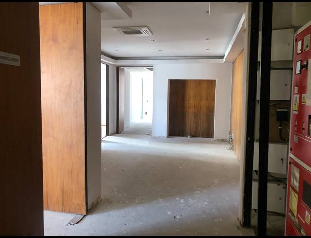 310M² OFFICE TO LET IN ILLOVO